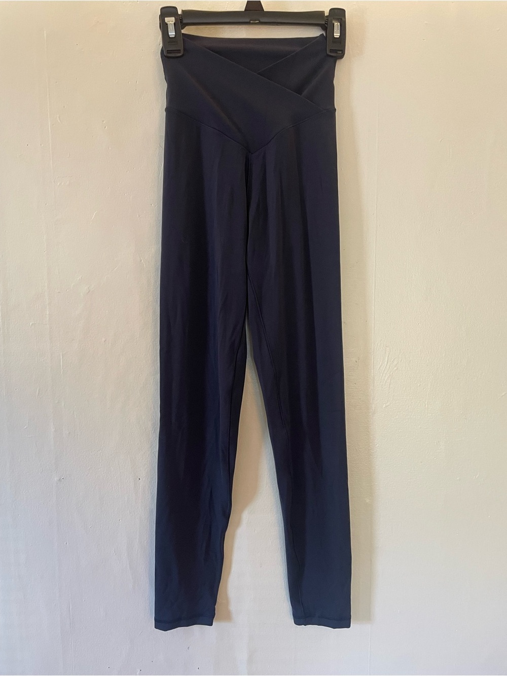 aerie Offline V-Waist Navy High-Rise Leggings Flattering Slimming Pilates Yoga - Picture 5 of 12
